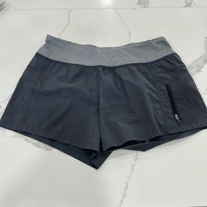 Lululemon Athletica Shorts. Women‎ Size Approximately 24 Size Faded (667)